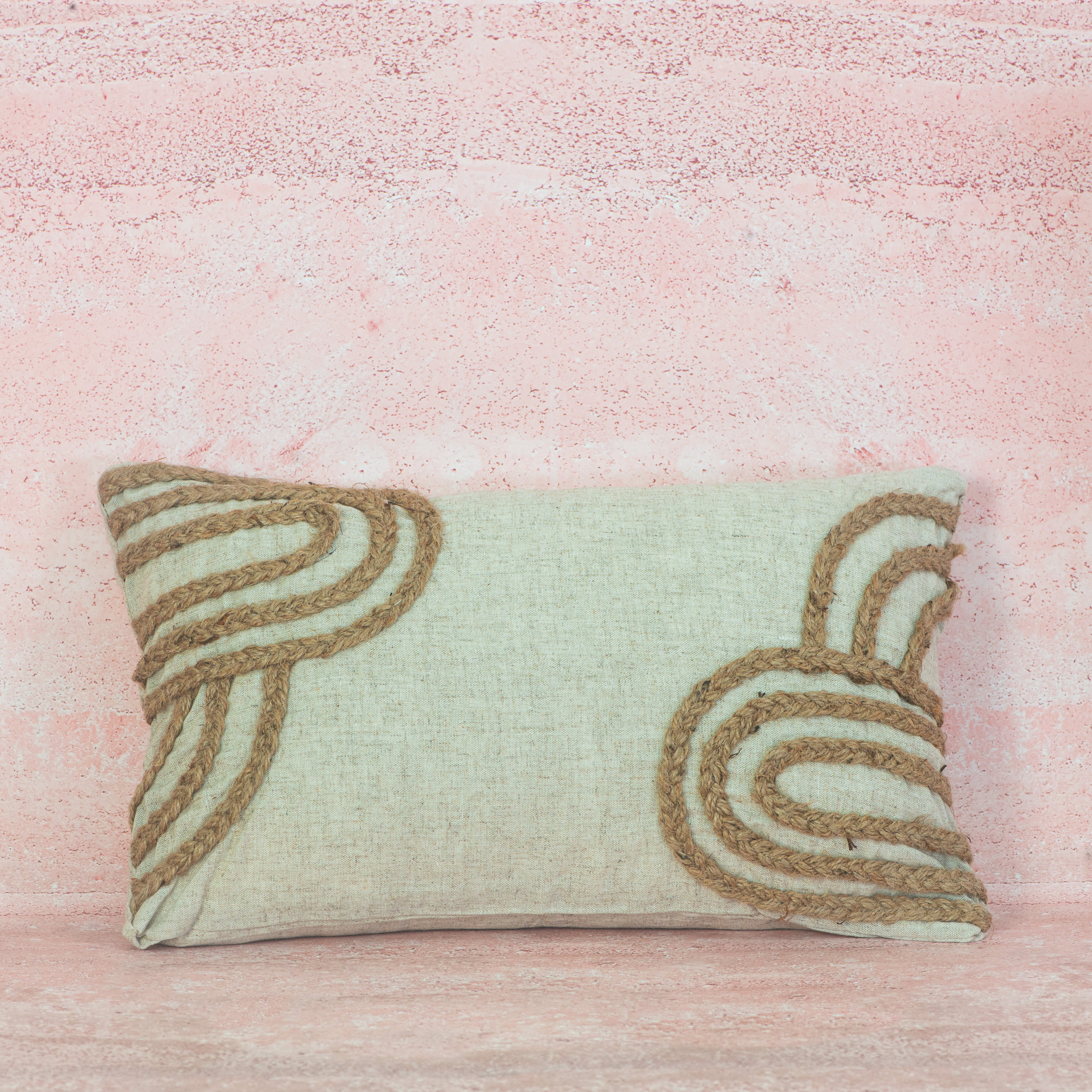 Natural Linen Cushion with Braided Raffia Detail – 30x50 cm